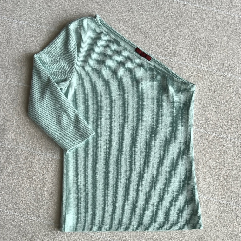 Red by BKE Mint Green Off-Shoulder 3/4 sleeve top Juniors Medium
